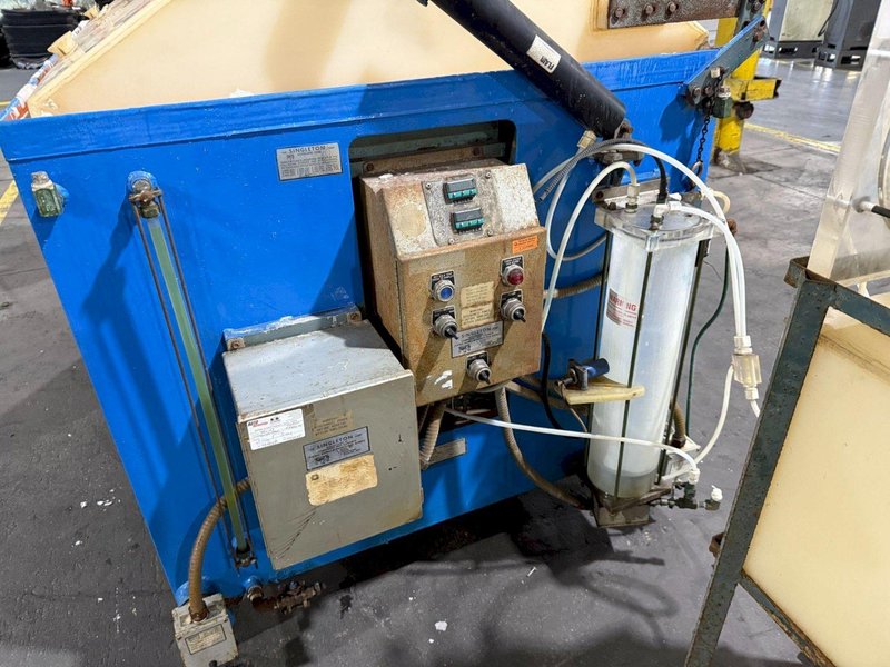 SINGLETON SCCH23 Salt Environmental Test Chamber USED – AS-IS