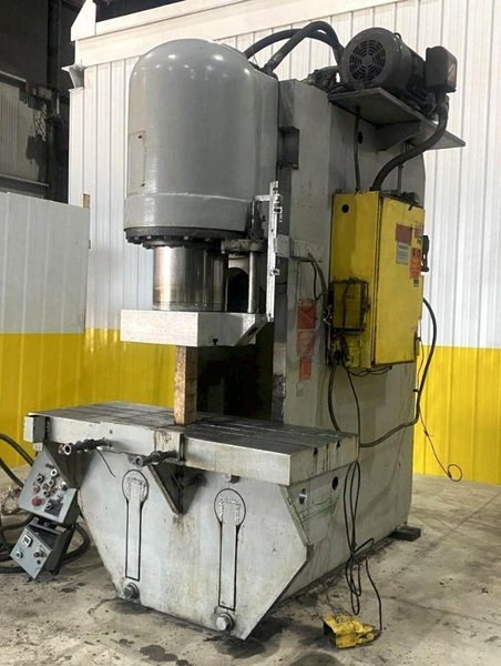 300 TON PACIFIC #300PF PRESSFORMER HYDRAULIC C-FRAME PRESS WITH 12" STROKE. STOCK # 0982126