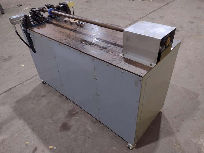 DURAFLEX MANDREL TYPE PIPE CUTTING MACHINE: STOCK #19328