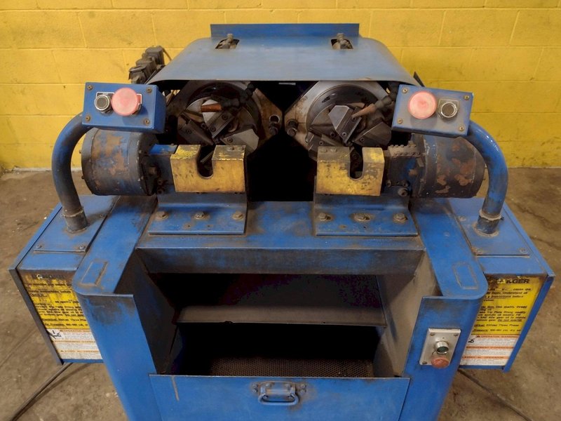 1.25" (2) HEAD ASHLAND MODEL #100 PIPE THREADER WITH LANDIS LANCO #10T HEADS: STOCK #18211