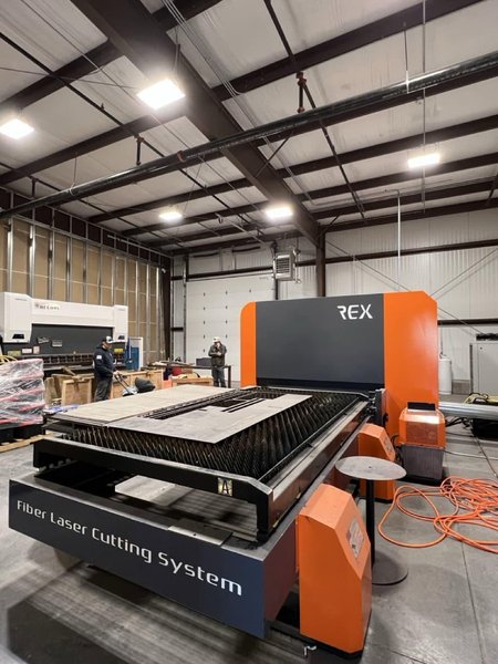 4000 Watt Nukon REX315 GX Fiber Laser, 2022 – 5’x10′ Table,  Dust Collector, Chiller