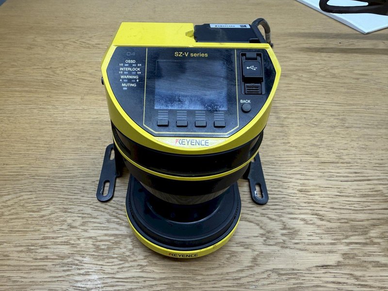 2024 KEYENCE MODEL SZV04X SAFETY LASER SCANNER, MULTI-FUNCTION TYPE, WITH CAMERA FUNCTION: YOBRO #24839