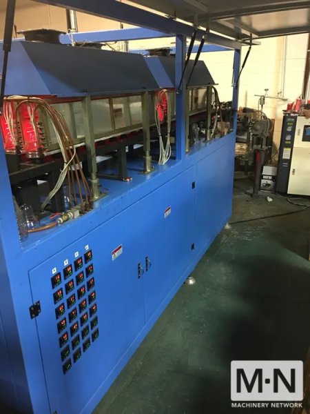 4 HEAD JUNSUN MACHINERY MODEL JS-J2L-4A 2 STAGE BLOW MOLDING MACHINERY MFG 2017
