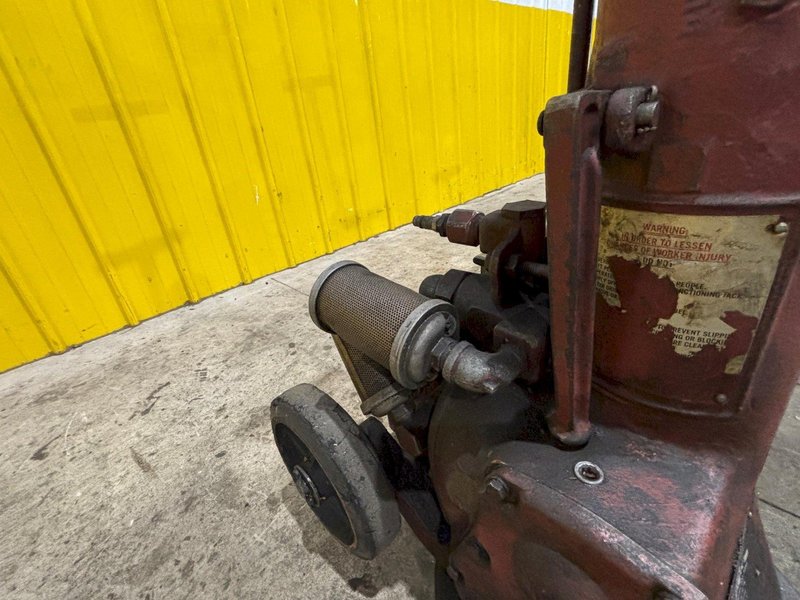 (2) 100 TON DUFF NORTON MODEL #144-CMJ AIR MOTOR JACKS, 30" LIFT: YOBRO #24192