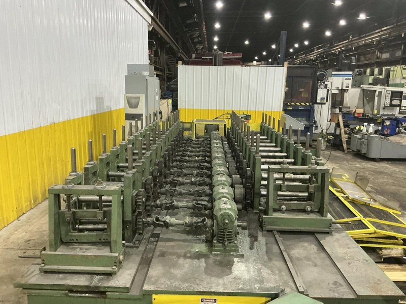 10 &amp; 12 STAND X 2" BRADBURY SIDE BY SIDE U JOINT DRIVE ROLLFORMER: YOBRO #24947