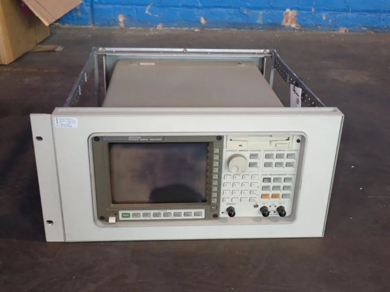 Hewlett Packard  Dynamic Signal Analyzer  - 35670a