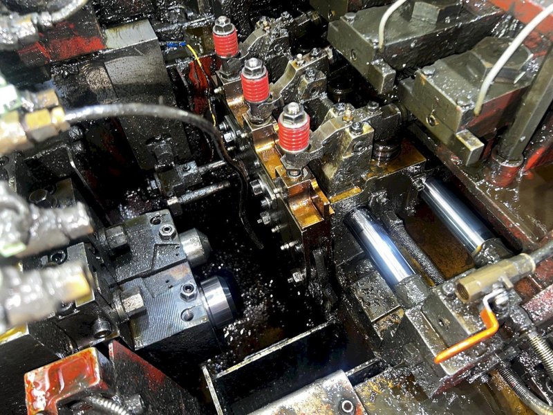 Asahi Sunac Model ST-1010 Two Die Two Blow Header