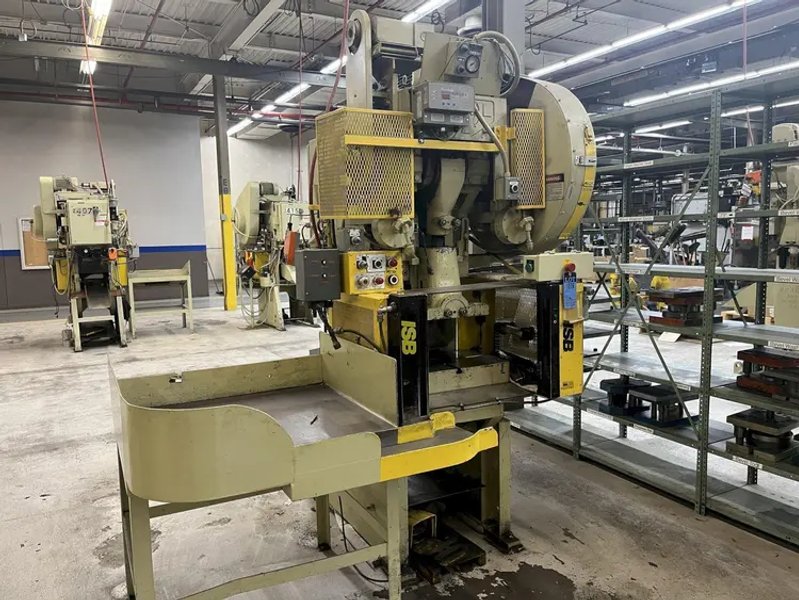 FEDERAL 32 TON OBI PRESS, S/N 32-445, STOCK# 14276J