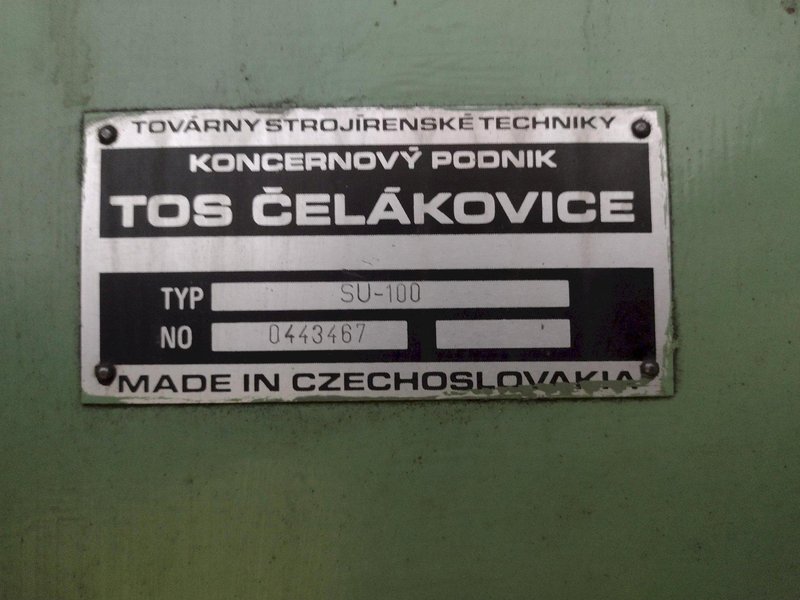 42" X 288" TOS CELAKOVICE MODEL #SU100 ENGINE LATHE WITH 4-1/8" HOLE AND METRIC THREADING: STOCK 15151