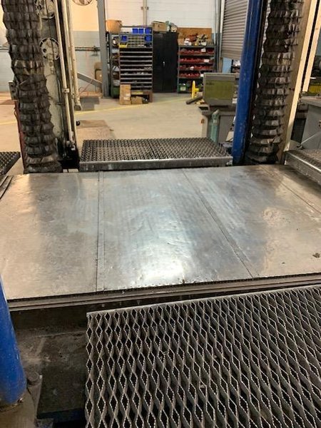 100 TON DAKE MODEL 918-527 HYDRAULIC SPOTTING PRESS. STOCK # 1261122