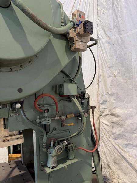 60 TON NIAGARA AF-4 BACK GEARED OBI PRESS. STOCK # 1214125.