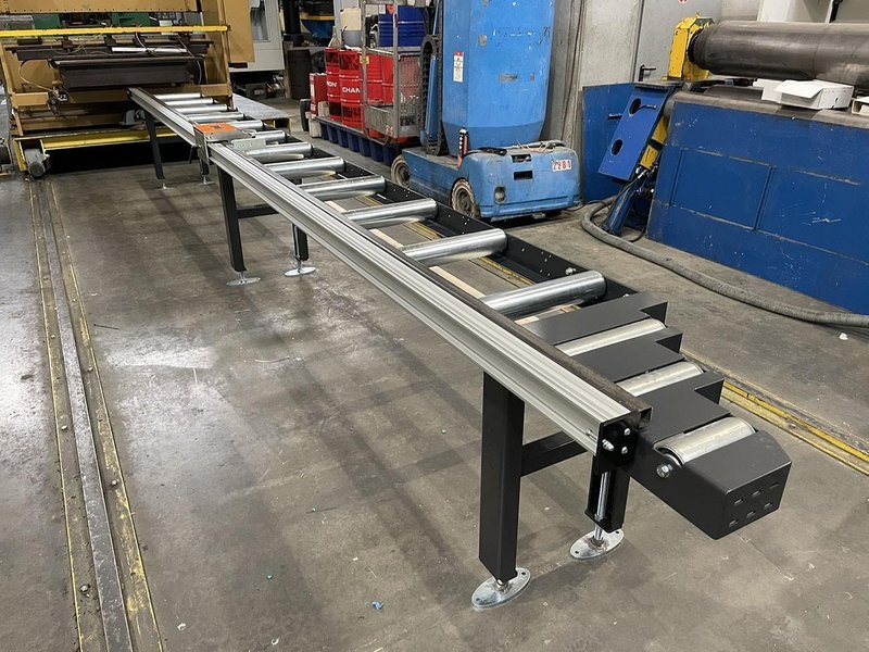 ZM - 6 meter rollerconveyors with digital backgauge