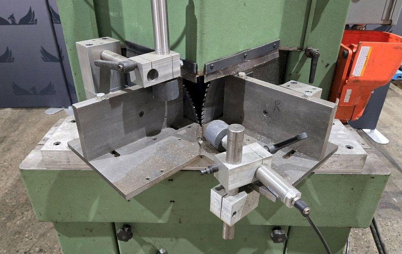 AMP T-350 Double Mitre Saw USED