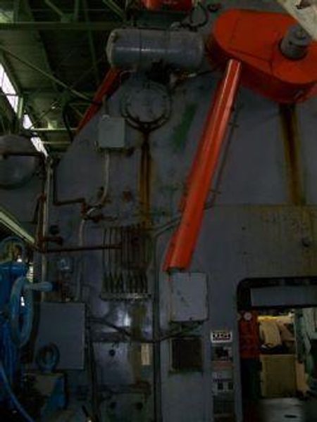 200 TON CLEARING 200 TON OPEN BACK INCLINABLE SINGLE CRANK PRESS