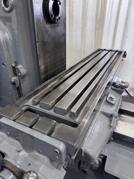KEARNEY &amp; TRECKER MODEL 2K HORIZONTAL MILLING MACHINE: STOCK #80855