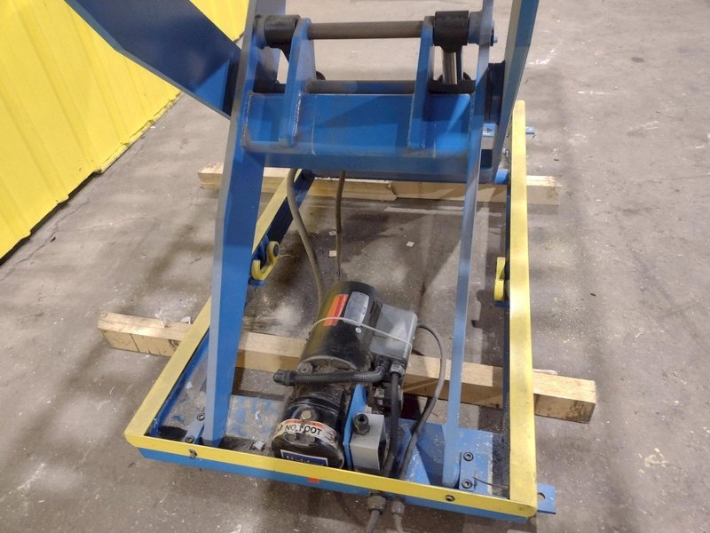 3,500 LBS X 30" X 96" BISHAMON HYDRAULIC SCISSOR LIFT TABLE WITH ROLLER TOP: STOCK #20966