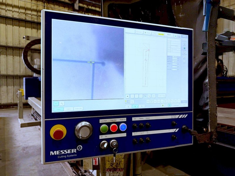 Messer MPC 2000 10' x 42' Plasma/Oxy Cutting System