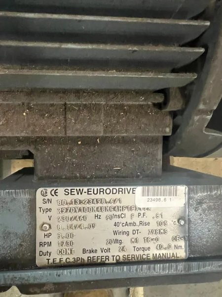 SEW EURODRIVE R97DV100M48MG4HFTFXV2A MOTORS USED