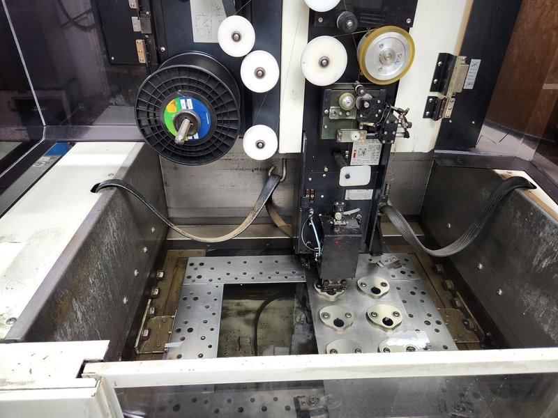 Makino Duo 43 CNC Wire EDM, 2011