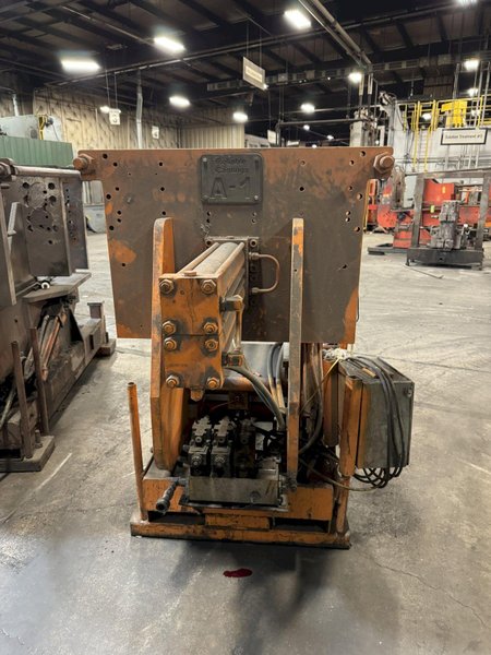 Hall model 2H molding machine 28x34 front platen, 27" x 34" rear platen, s/n 206694, controls and tie bars, no hydraulics