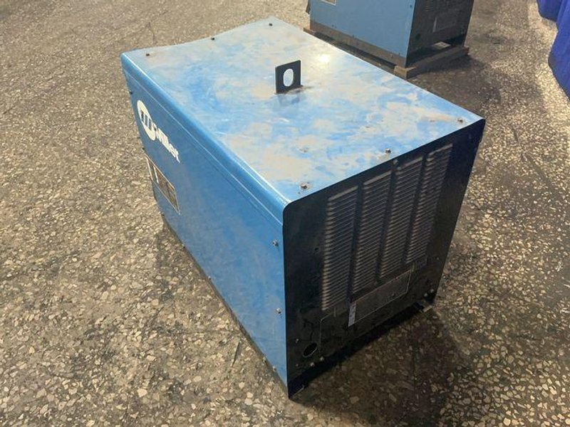 Miller 450 Amp Welder - Dimension Nt 450