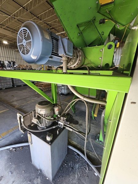 Ameri-Shred AMS-21030-PT Shredder, 2015 – Set up for Plastics.