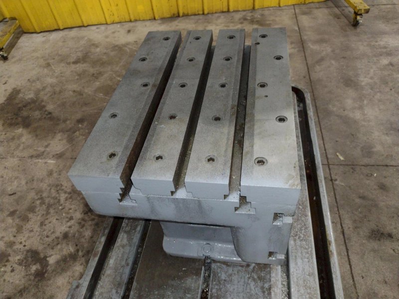 4' X 9" CARLTON 1A RADIAL ARM DRILL. STOCK # 0992325