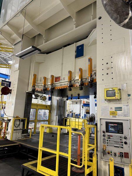 2500 TON SCHULER SMG HZPU-T-2250-4600/2450 HYDRAULIC PRESS. STOCK # 0902224