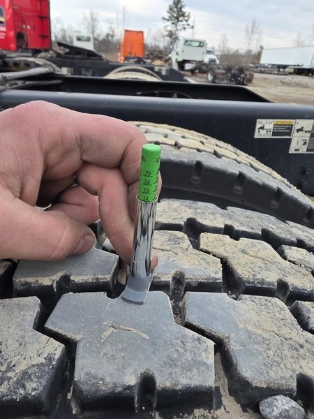 2022 Peterbilt 567 804176