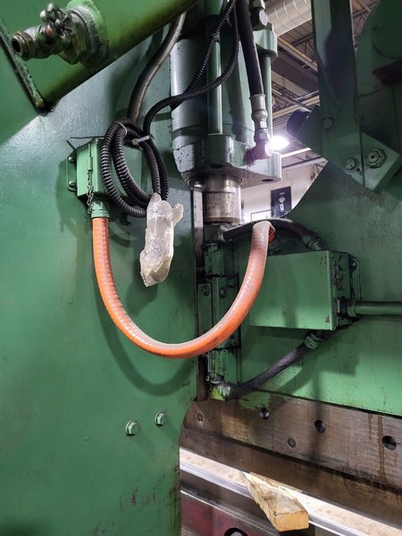 Cincinnati 135 Ton X 10′ Press Brake, CB135, 12′ overall