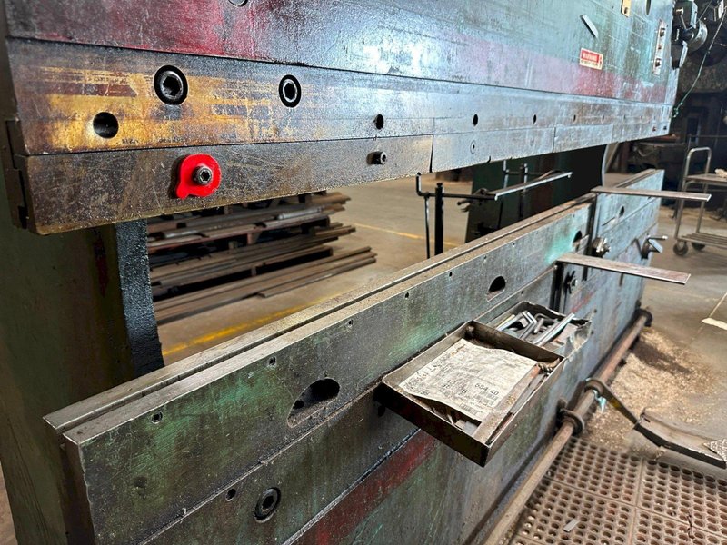 100 TON X 10' WYSONG MODEL #100-8 MECHANICAL PRESS BRAKE: YOBRO #26143