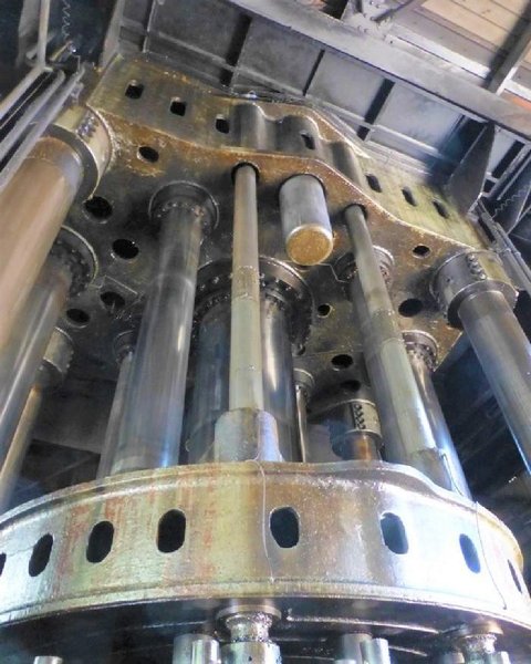 4,000 TON LAKE ERIE DOUBLE ACTION HYDRAULIC PRESS. STOCK # 2001020