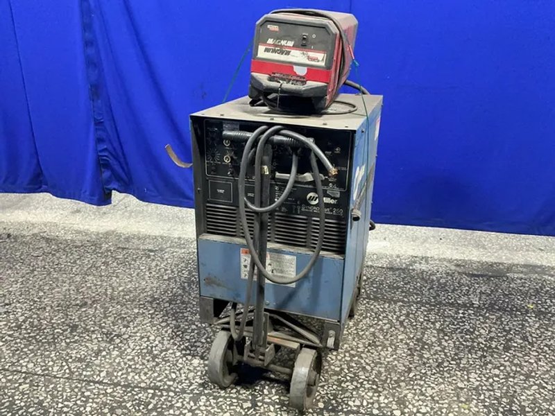 Miller  250 Amp Welder W/ Cooler - Syncrowave 250
