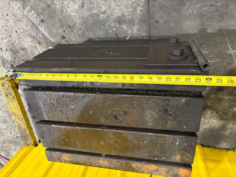 18" X 24" CARLTON BOX T SLOT DRILL TABLE WORKHOLDING: YOBRO #24613