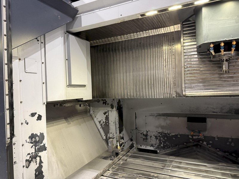 Used 2015 Makino F9 CNC Vertical Machining Center For Sale