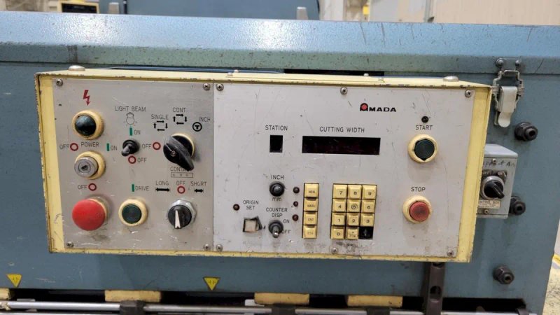 1986 AMADA M-2060 | Shears, Power Squaring (In)