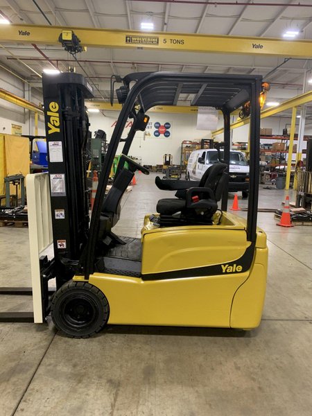 Yale  ERP040VT,Price:  $27,390,Type:  Class 1 - Electric CB Rider,Year: 2018