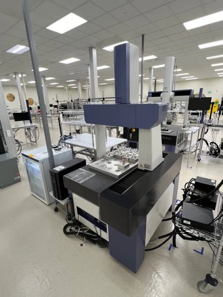 2004 MITUTOYO CRYSTA APEX C574 | Coordinate Measuring Machines