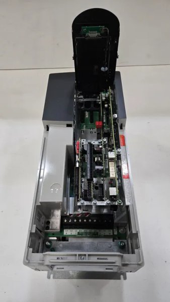 ALLEN BRADLEY 20G11ND027JA0NNNNN SER A USED