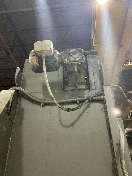 5 CU FT X 15 HP WHEELABRATOR TUMBLAST RUBBER BELT SHOT BLAST CABINET: YOBRO #25013