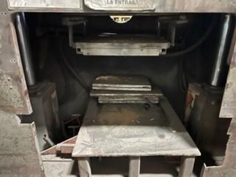 Gaylord model satb-30sp Semi-Auto Core Blower, Direct logic 206 plc controls