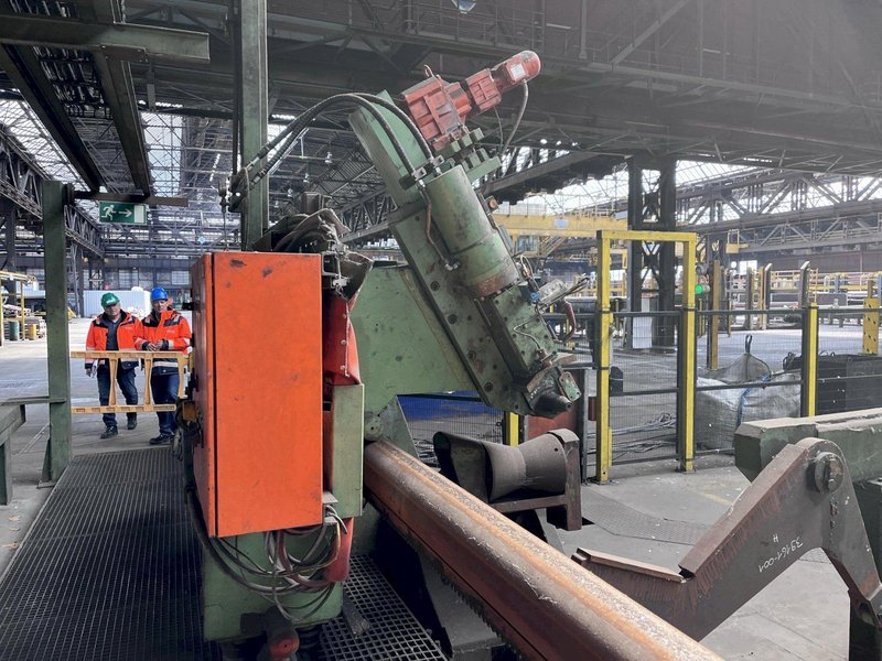 CALOW BAR PEELING MACHINE