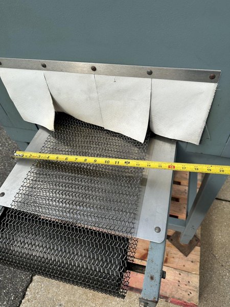 COMPLETE SHRINK PACKAGING SYSTEM Eastey EP2028TK L-Bar and Shanklin T-6XL Heat Shrink Tunnel