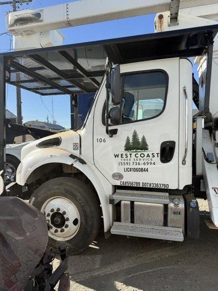 Freightliner M2 106 4×4 Forestry Bucket Truck, 2023 – Terex Hi-Ranger XT Pro 60/70 – 75′ Working Height – Cummins 6.7L