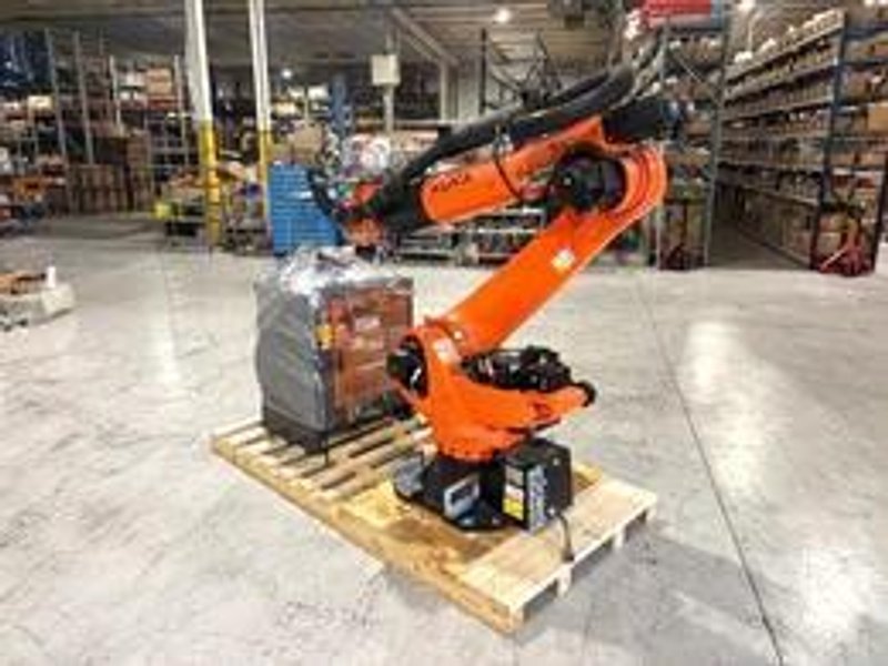 Kuka KR 210 R3100-2 / FLR Robot System w/ KR C4 NA UL Cabinet Controller, 2021
