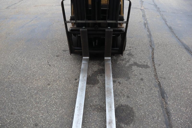 Caterpillar EC4000 Electric Forklift - 4000lb Capacity- Auction Item