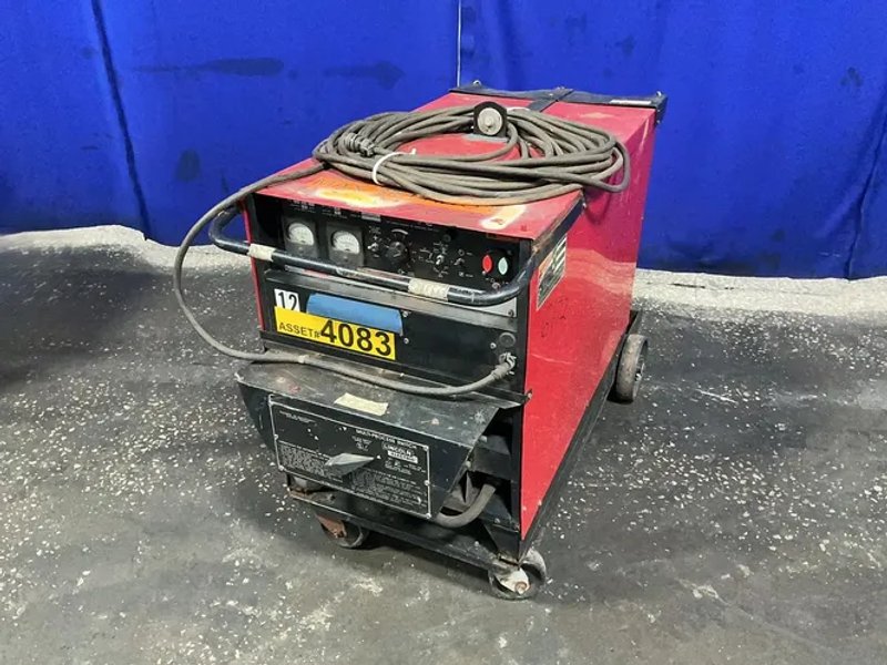 Lincoln Electric 600 Amps Welder - Idealarc Dc-600