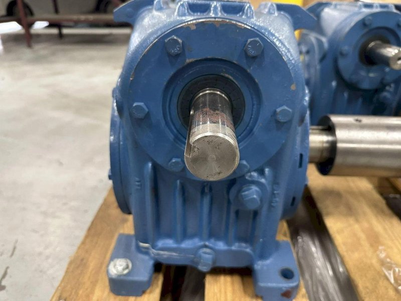 CONEDRIVE NO. H040–4 GEARBOX. STOCK # 0991725