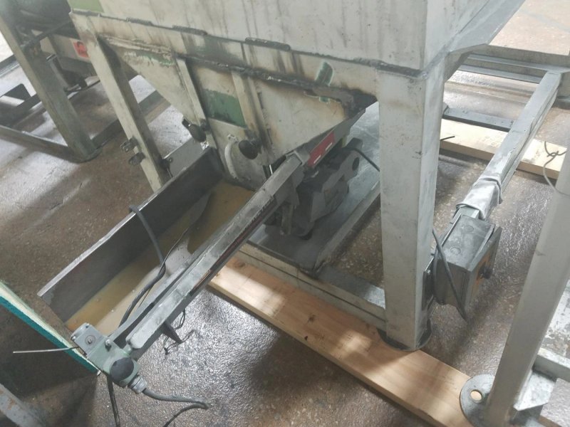 Gravity Loader #2 - 8" Wide Track - 16" F to C