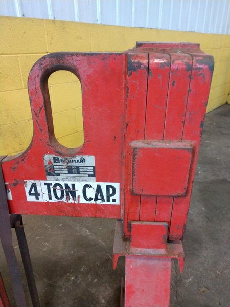 8,000 LBS 4 TON BUSHMAN MODEL #610 LIFTING C-HOOK: STOCK #14882